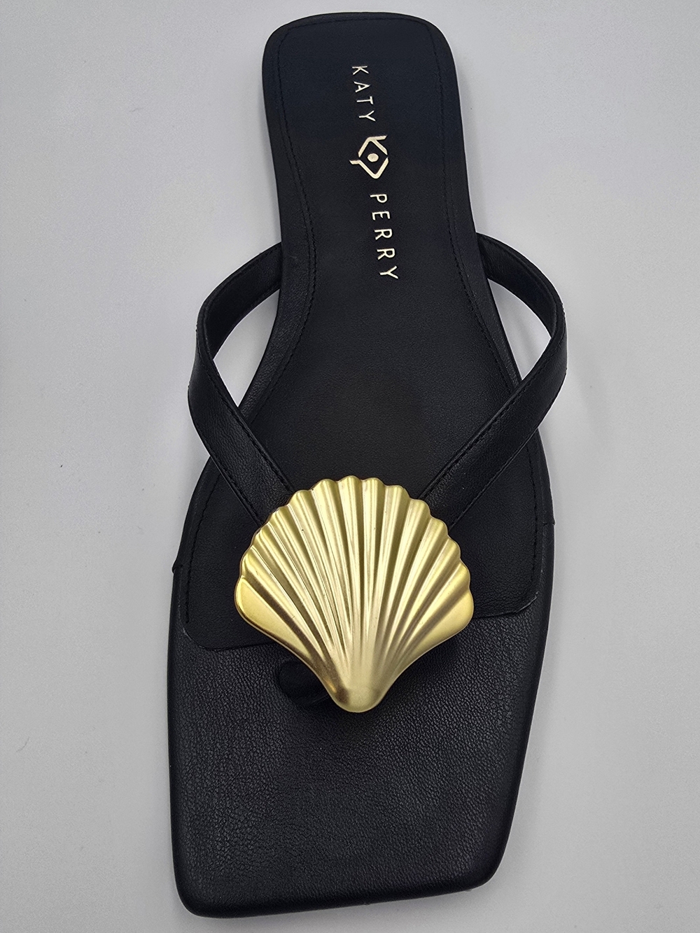 Katie Perry-The Camie Shell Sandal - Black. Women's Size 10 - Picture 3 of 7